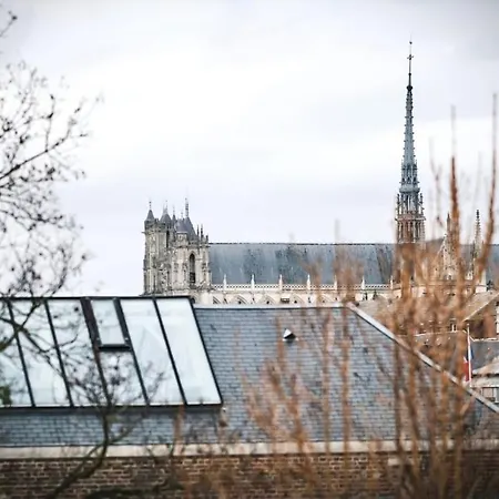 T1 Lumineux & Cosy, Vue Cathedrale, Centre Apartment